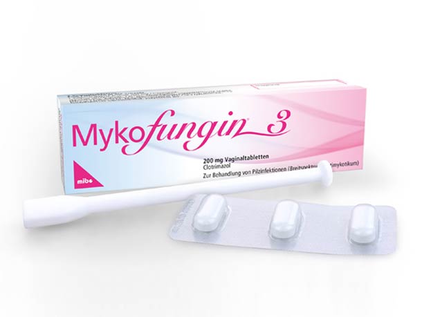 Schachtel mit Mykofungin 3 Vaginaltabletten mit Applikator und einer Blisterpackung mit drei Tabletten auf der Vorderseite.